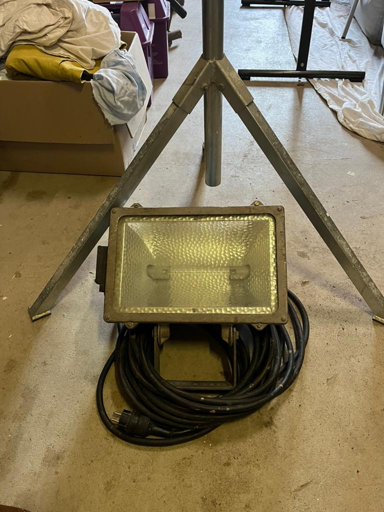 Mega bouwlamp met statief, Ophalen, Gebruikt, 500 watt of meer, Met statief