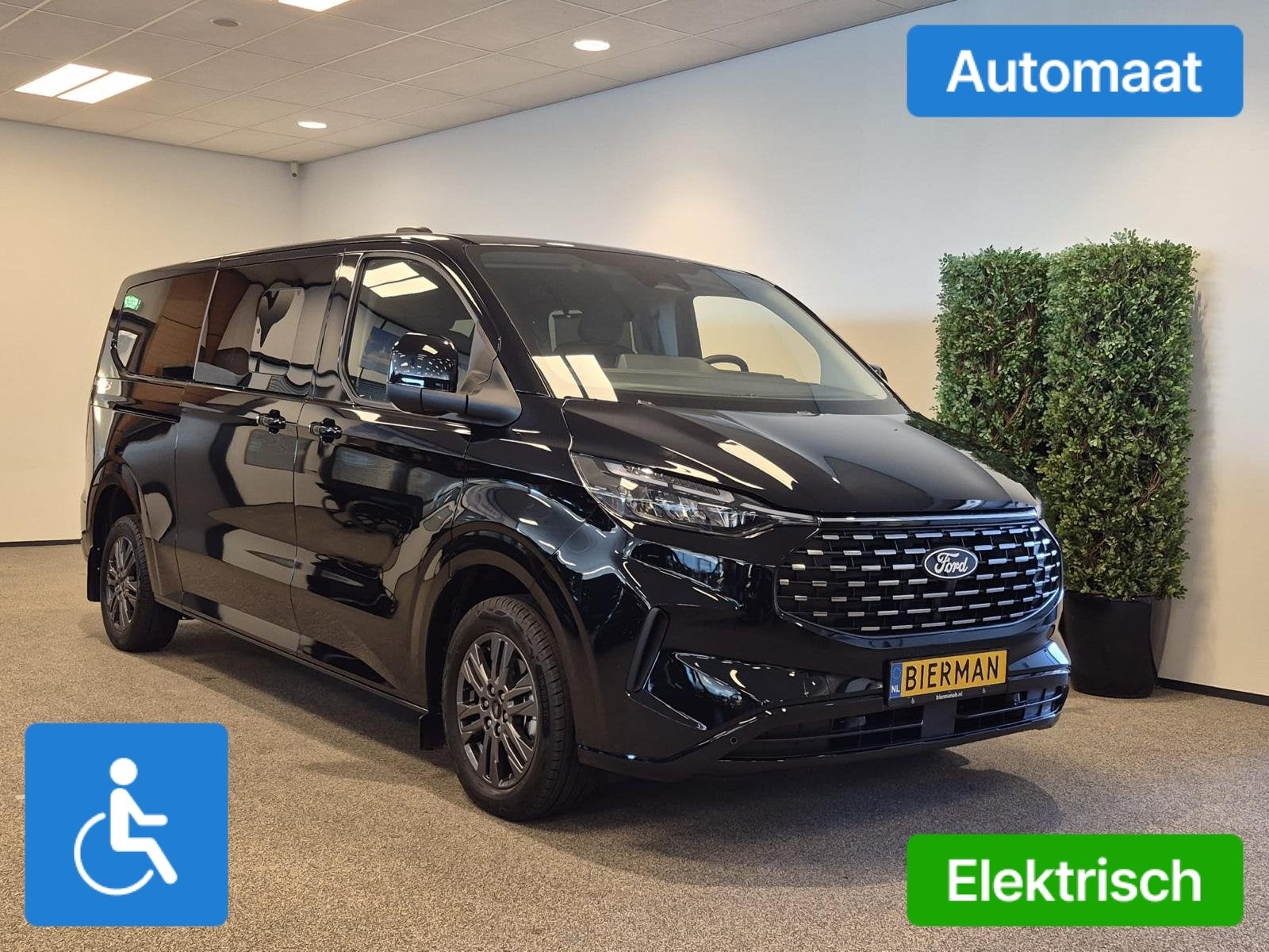 Ford Transit Custom L2H1 Rolstoelbus Automaat HYBRIDE Bodemv, Auto's, Automaat, 12 maanden, Gebruikt, Zwart