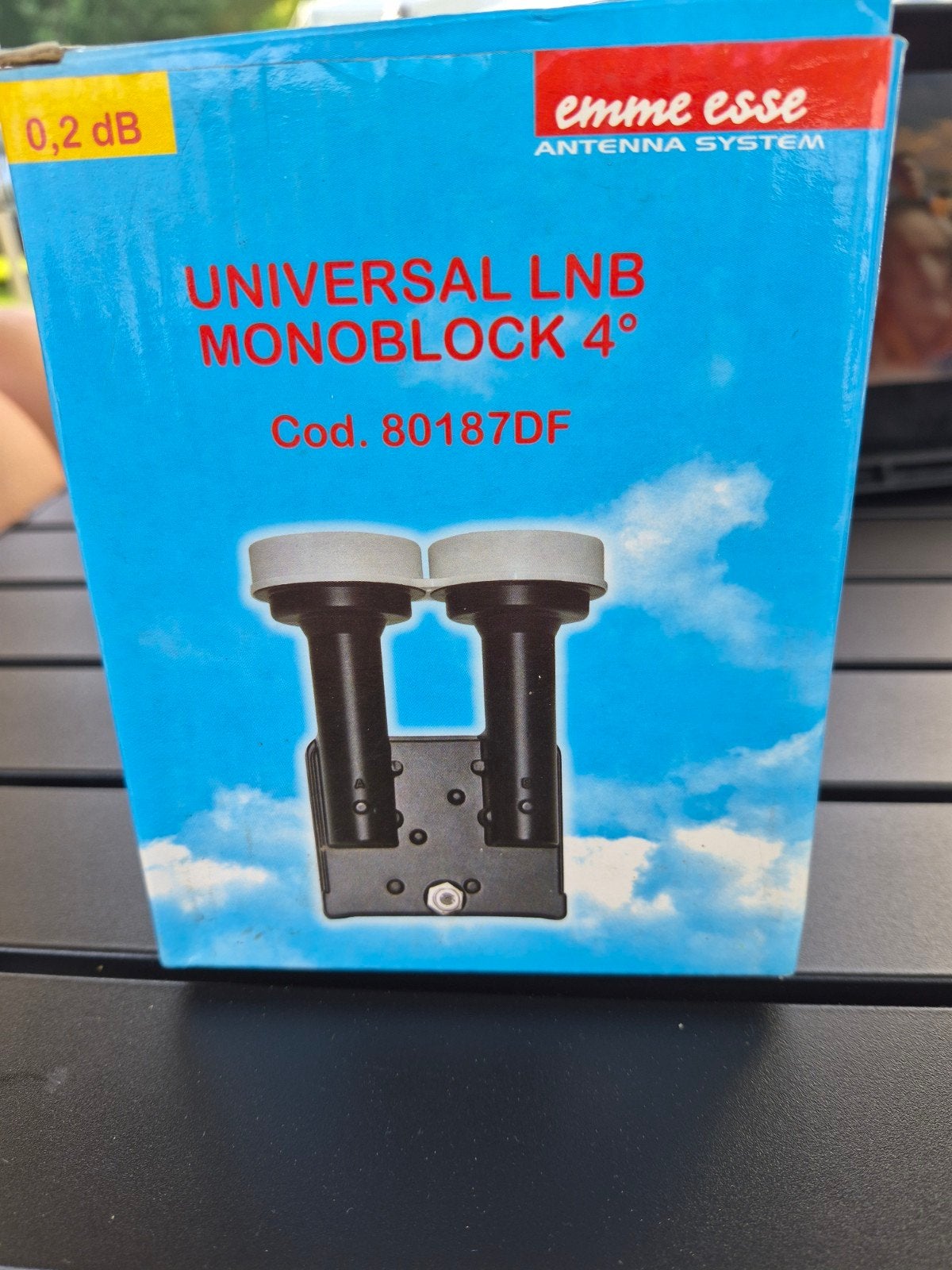 Universele LNB Monoblock 4 - Nieuw en Ongebruikt, Ophalen of Verzenden