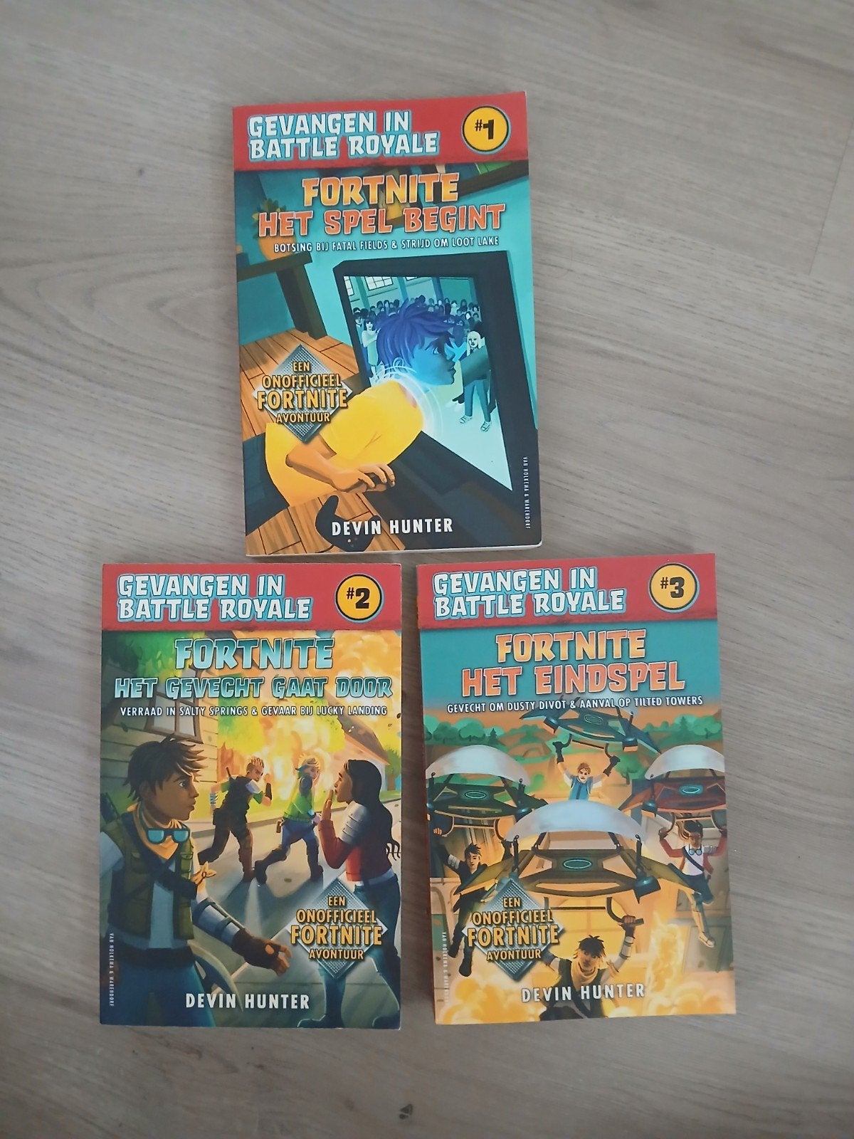 Fortnite Boekenreeks: deel 1,2 en 3, Ophalen of Verzenden, Zo goed als nieuw