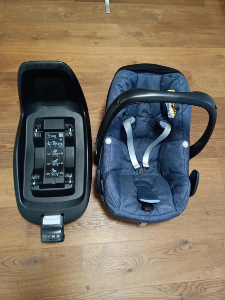 Maxi cosi pebble plus met family fix base, Ophalen, Zo goed als nieuw, Isofix, 0 t/m 13 kg