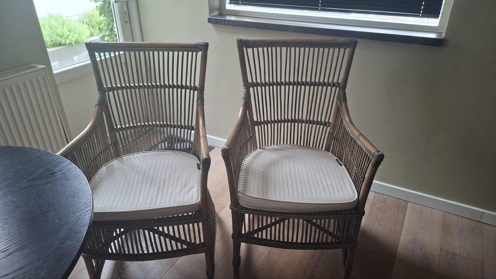 Set van 2 rotan stoelen met kussens, Huis en Inrichting, Stoelen, Gebruikt, Twee, Bruin, Riet of Rotan
