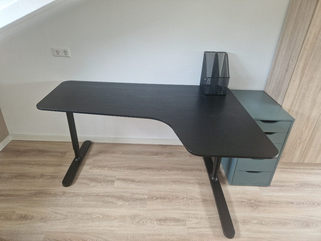 Bureau, Ophalen, Zo goed als nieuw, IKEA, Zwart