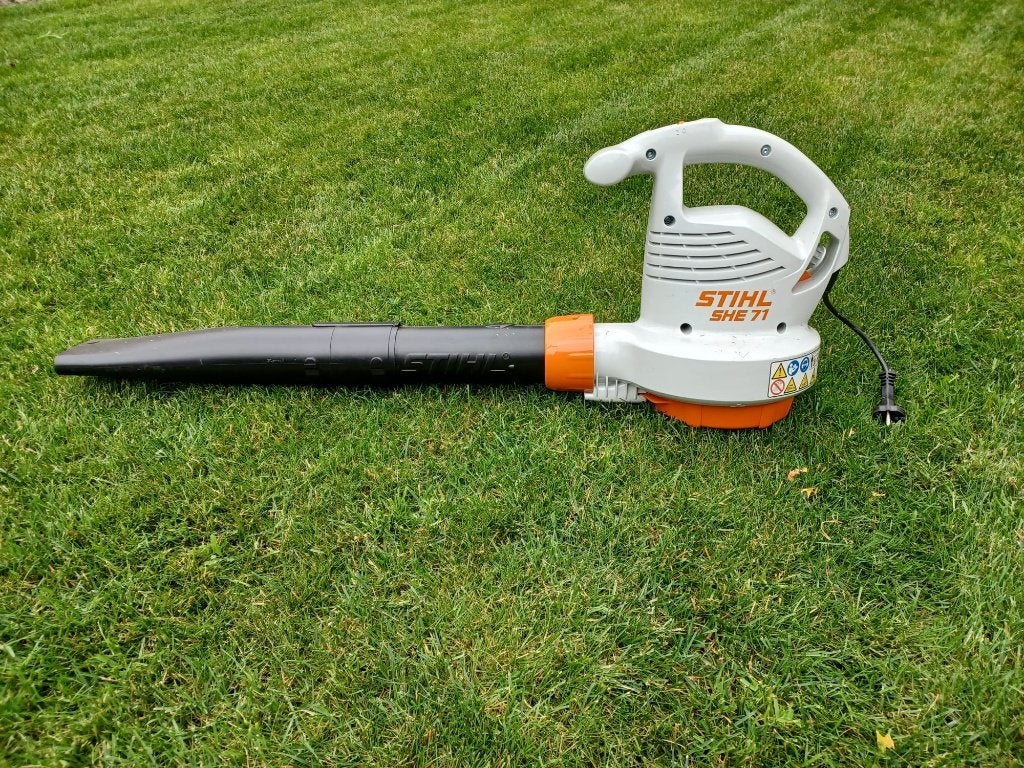 STIHL SHE71 Bladblazer/ bladzuiger, Tuin en Terras, Bladblazers, Ophalen, Stihl, Met opvangzak, Handgedragen
