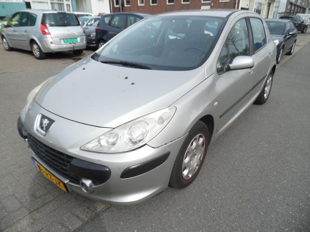 Peugeot 307 apk 10.26 NAP 1.6-16V XT airco (bj 2005), Voorwielaandrijving, Gebruikt, 4 cilinders, 635 kg