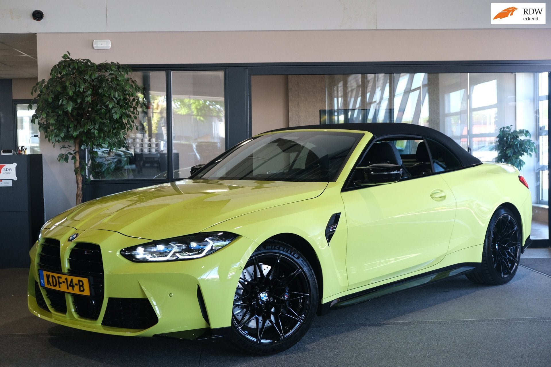 BMW 4-serie Cabrio M4 xDrive Competition 510PK Cabrio M RACE, Auto's, BMW, Automaat, Gebruikt, Cabriolet, 4 stoelen