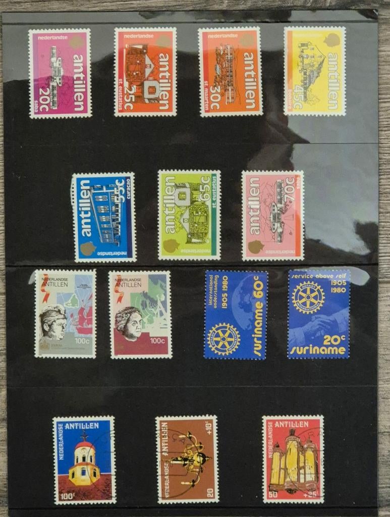 Postzegels Suriname & Antillen, Postzegels en Munten, Postzegels | Volle albums en Verzamelingen, Ophalen of Verzenden, Buitenland