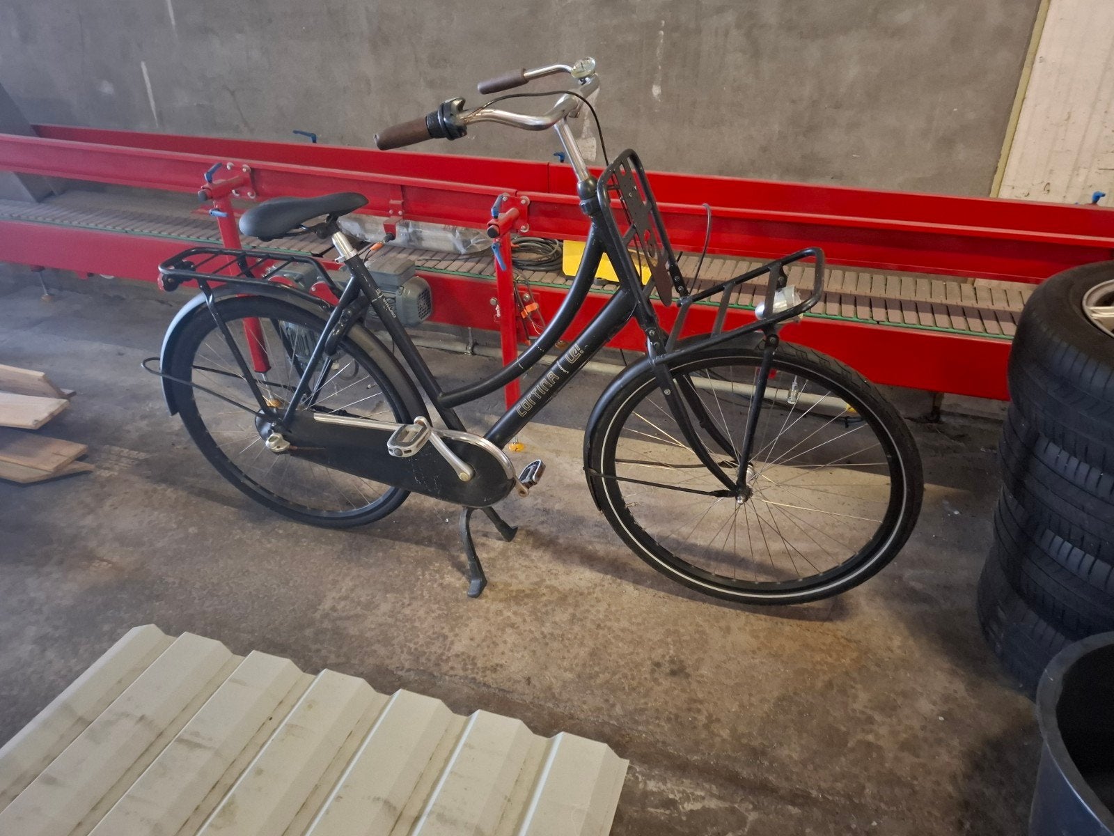 Cortina U4 Transportfiets Dames Zwart, Terugtraprem, Gebruikt, Versnellingen, 50 tot 53 cm