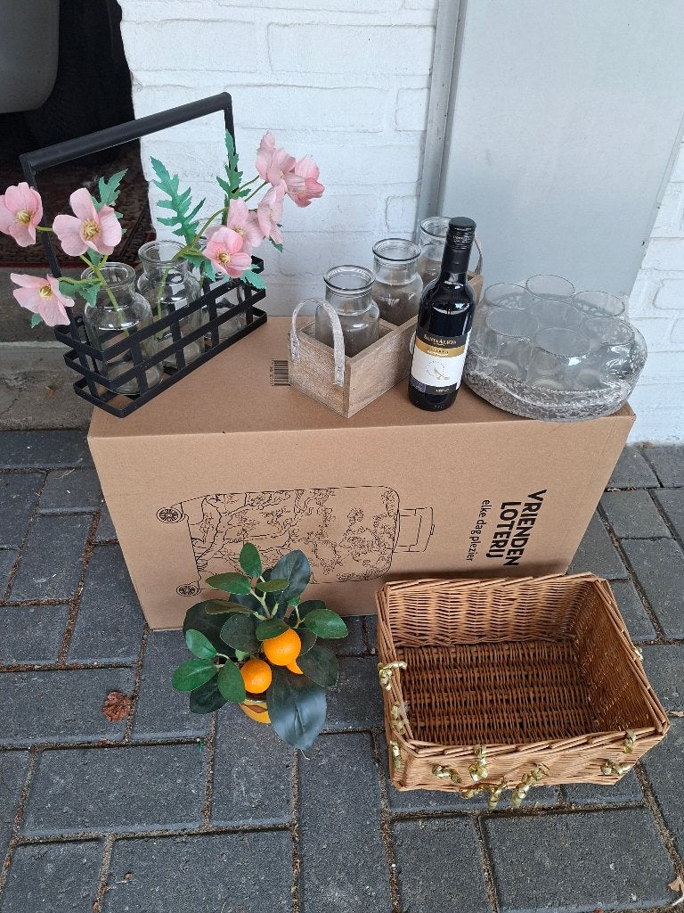 mandje van alles wat, Ophalen of Verzenden, Zo goed als nieuw