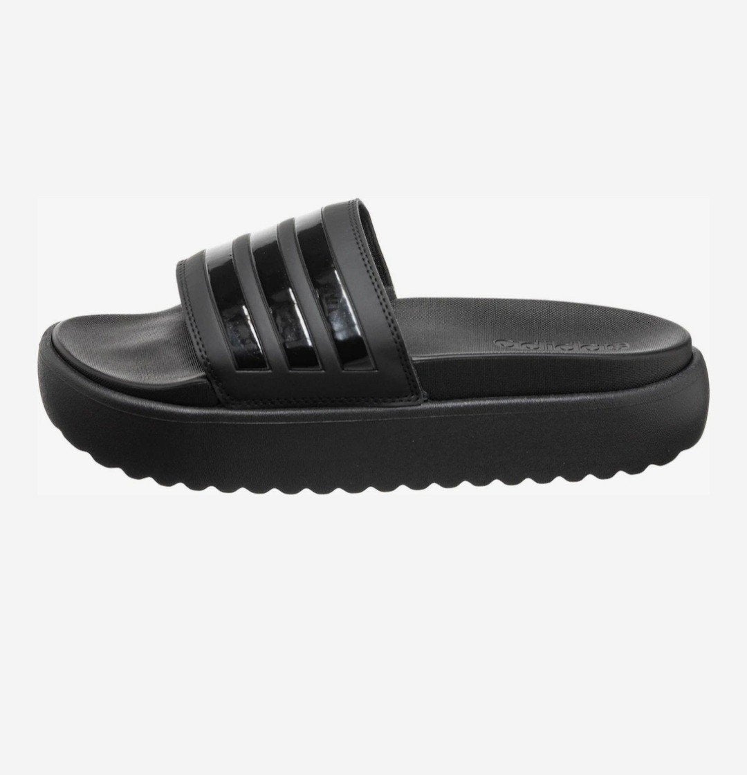 Adidas slippers in maat 38. dikke zool, Slippers, Adidas, Zwart, Ophalen of Verzenden