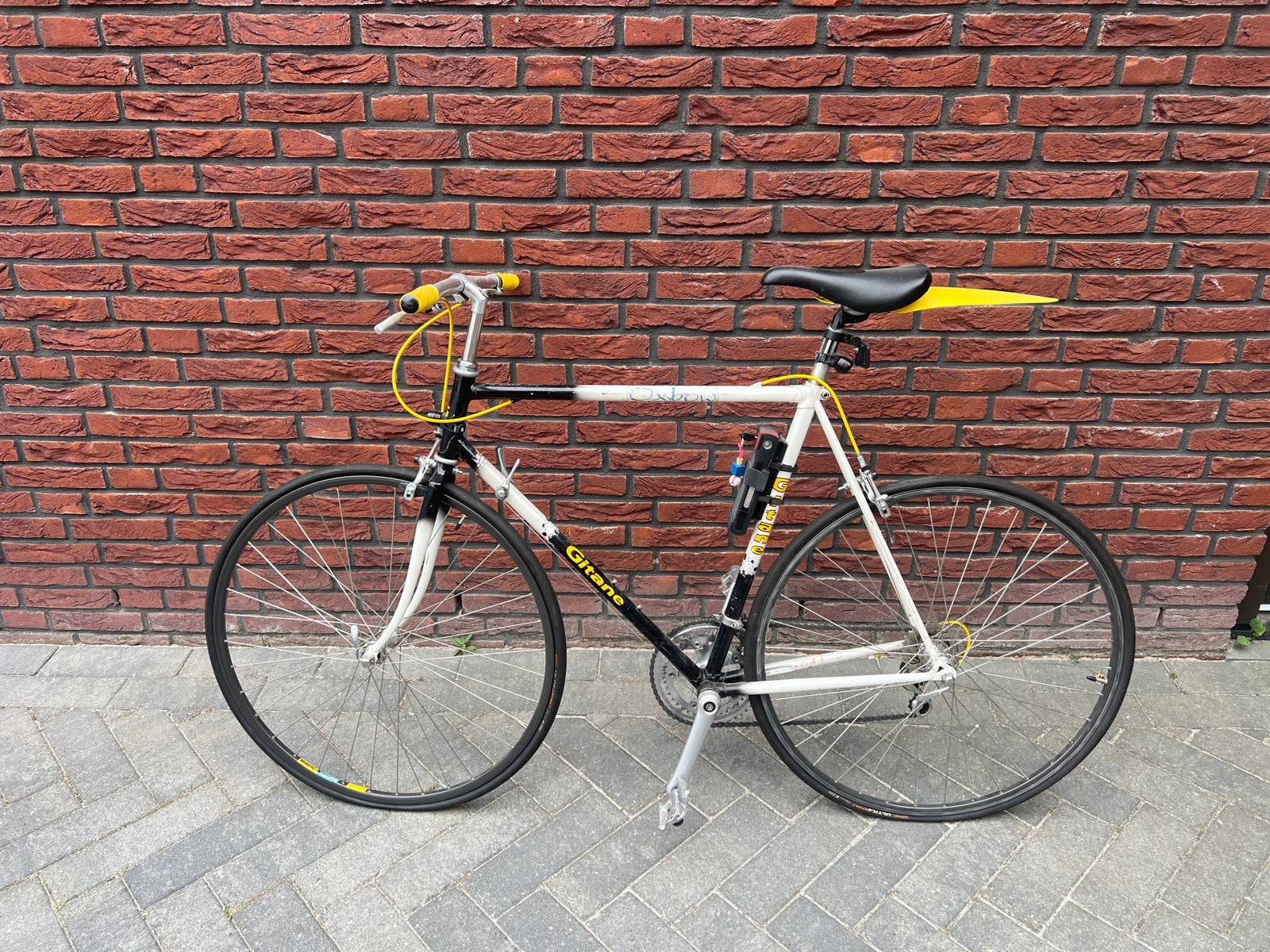 Vintage Gitane racefiets - Zwart/Wit met gele accenten, Fietsen en Brommers, Fietsen | Racefietsen, 28 inch, Gebruikt, 53 tot 57 cm