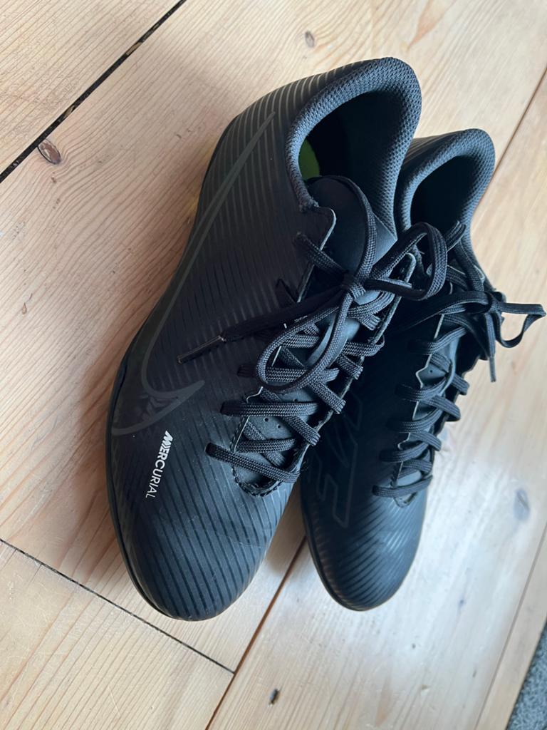 Nike Mercurial Voetbalschoenen, maat 38,5 zo goed als nieuw, Ophalen, Zo goed als nieuw, Schoenen