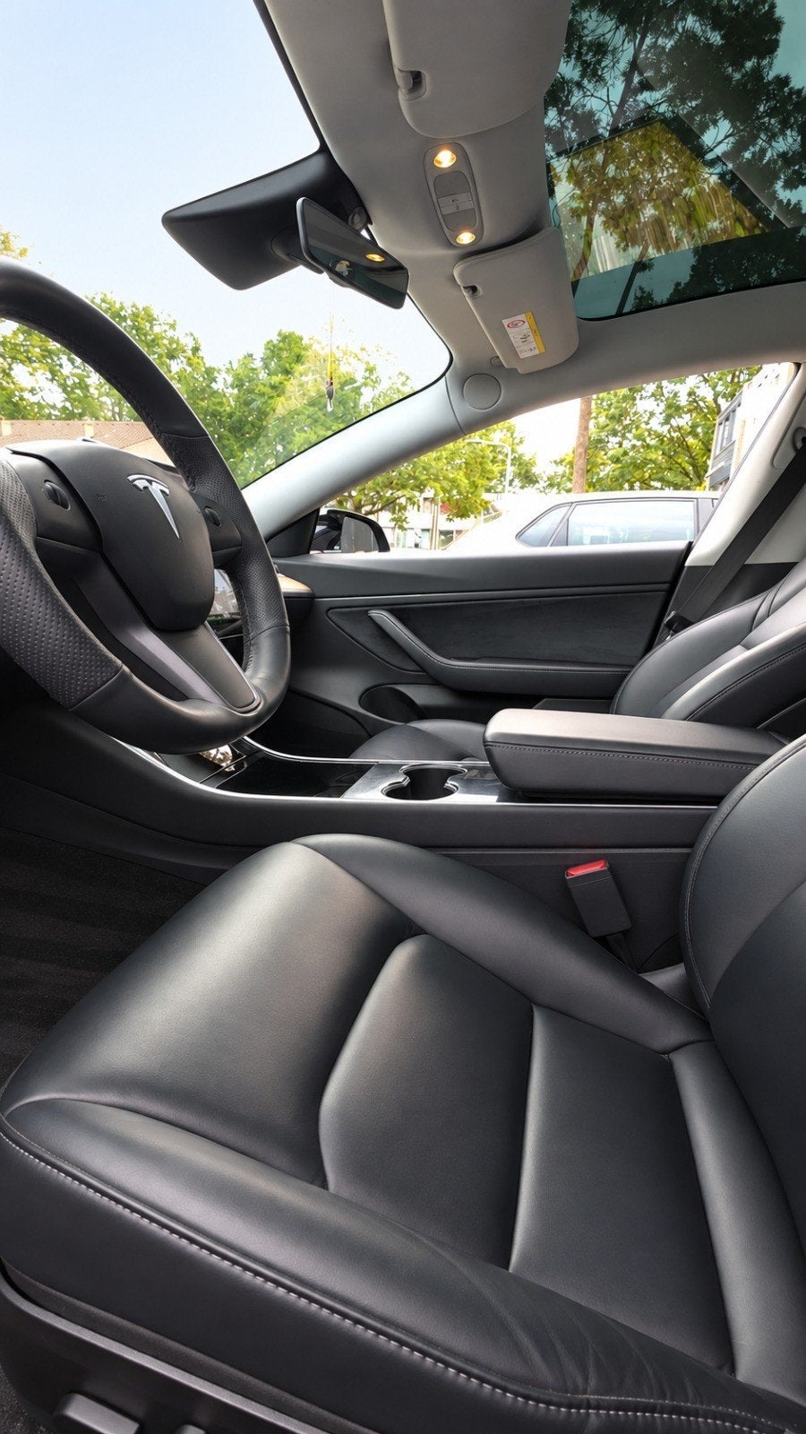 Foto 8 van Tesla Model 3 2019 Performance Grijs | 83% SOH / NW banden |