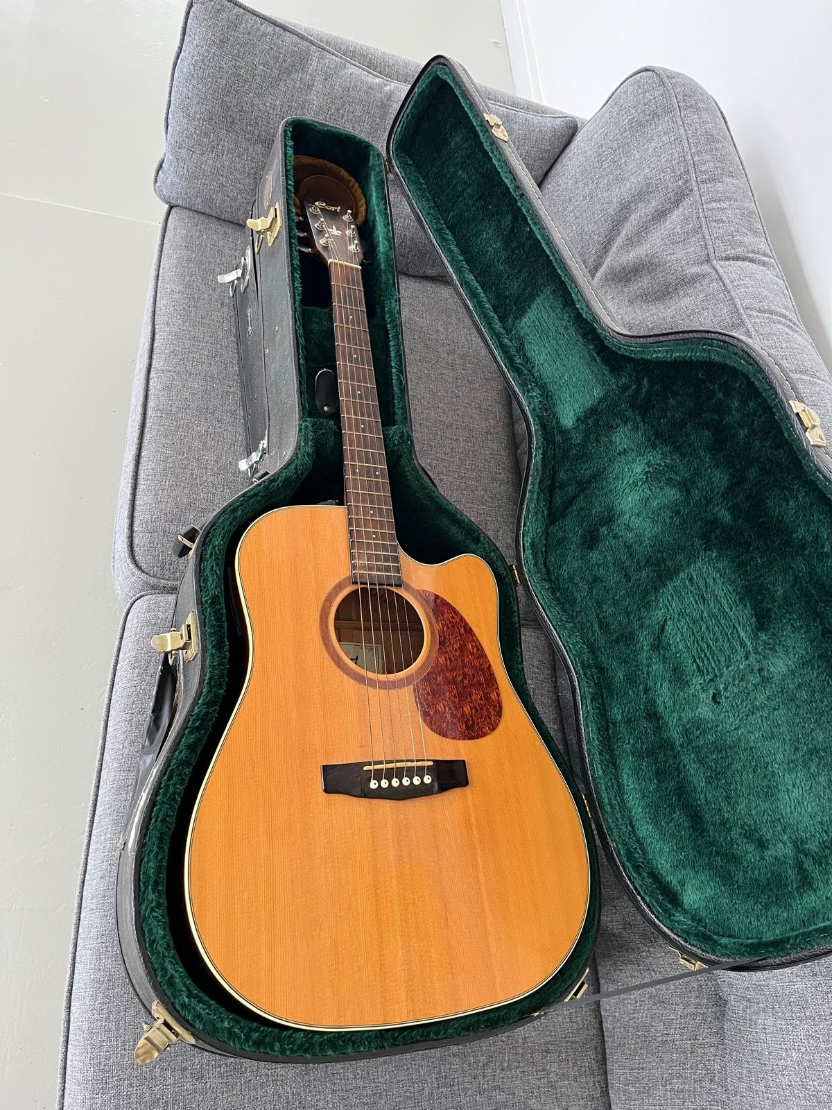 Cort MR710F NS Westerngitaar met Fishman element en koffer, Ophalen, Gebruikt