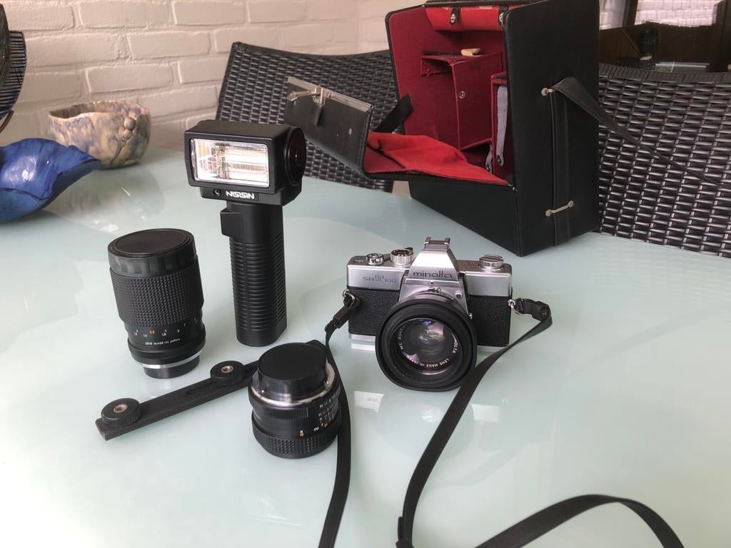 Minolta SRT-100 Analoge Camera met 2 lenzen en flitser, Audio, Tv en Foto, Fotocamera's Analoog, Ophalen of Verzenden, Gebruikt