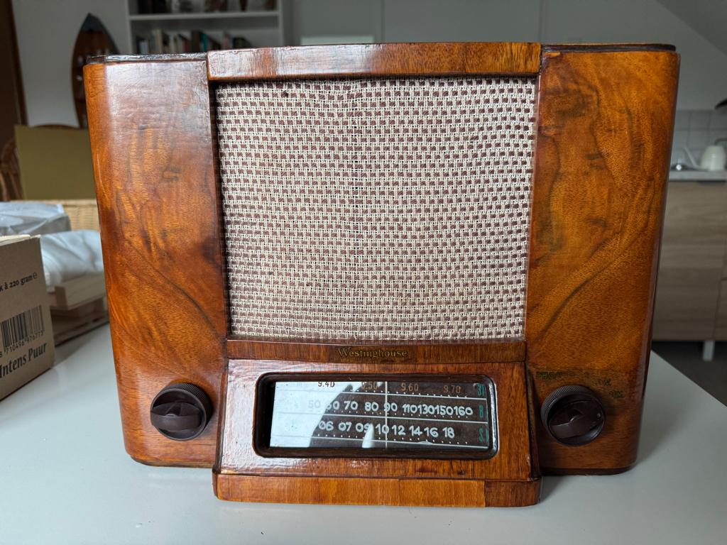 Oude radio Westinghouse 675, Audio, Tv en Foto, Radio's, Ophalen, Gebruikt