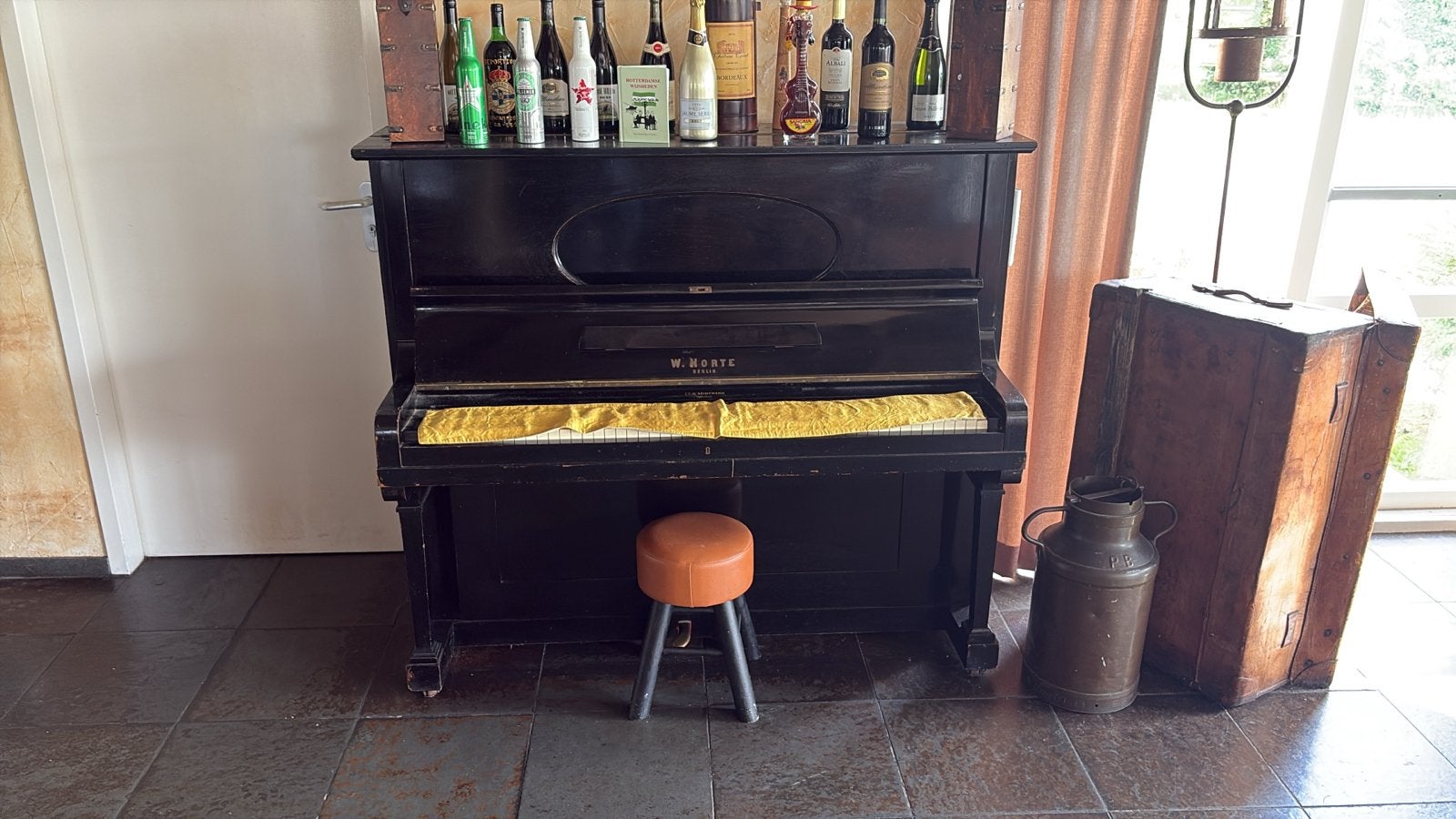 Antieke W. Korte Berlin Piano - Zwart, Gebruikt, Ophalen, Gebruikt, Zwart, Piano