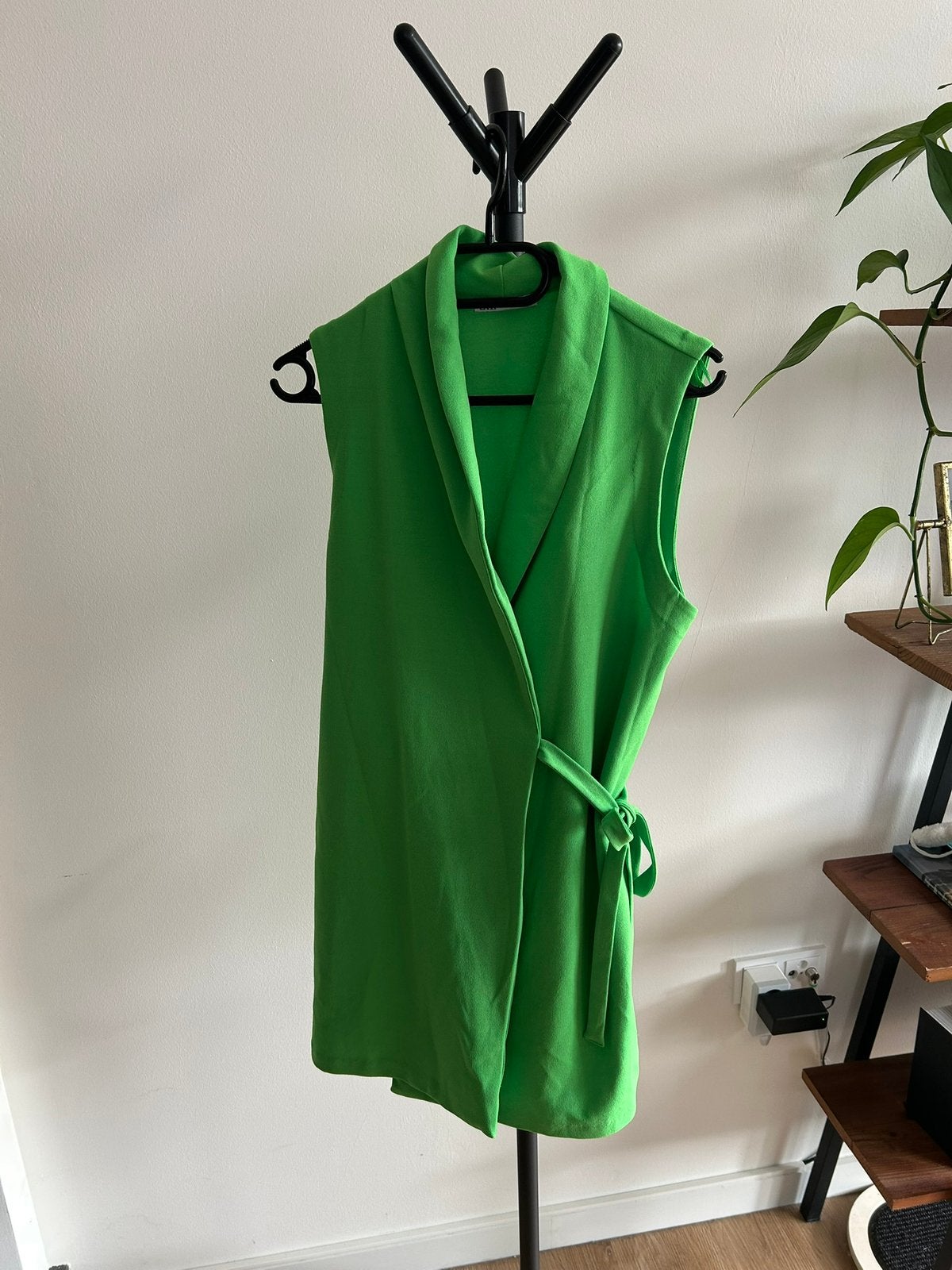 Groen kort overslag jurkje maat S Zara, Maat 38/40 (M), Ophalen of Verzenden, Zo goed als nieuw, Boven de knie