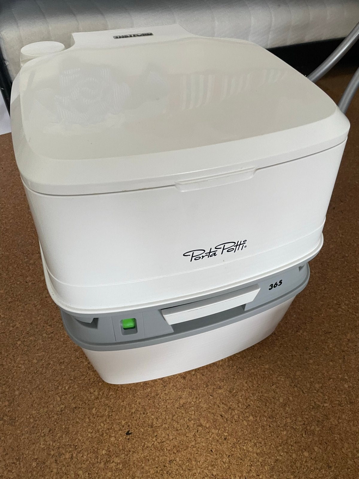 Porta Potti 365 draagbaar toilet met vloeistoffen, Ophalen of Verzenden, Zo goed als nieuw
