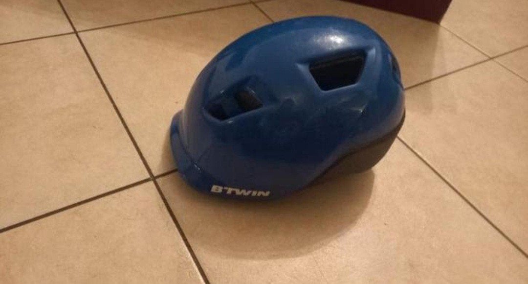 B'Twin Fietshelm Blauw, Gebruikt, Jongen of Meisje, B'Twin, Ophalen