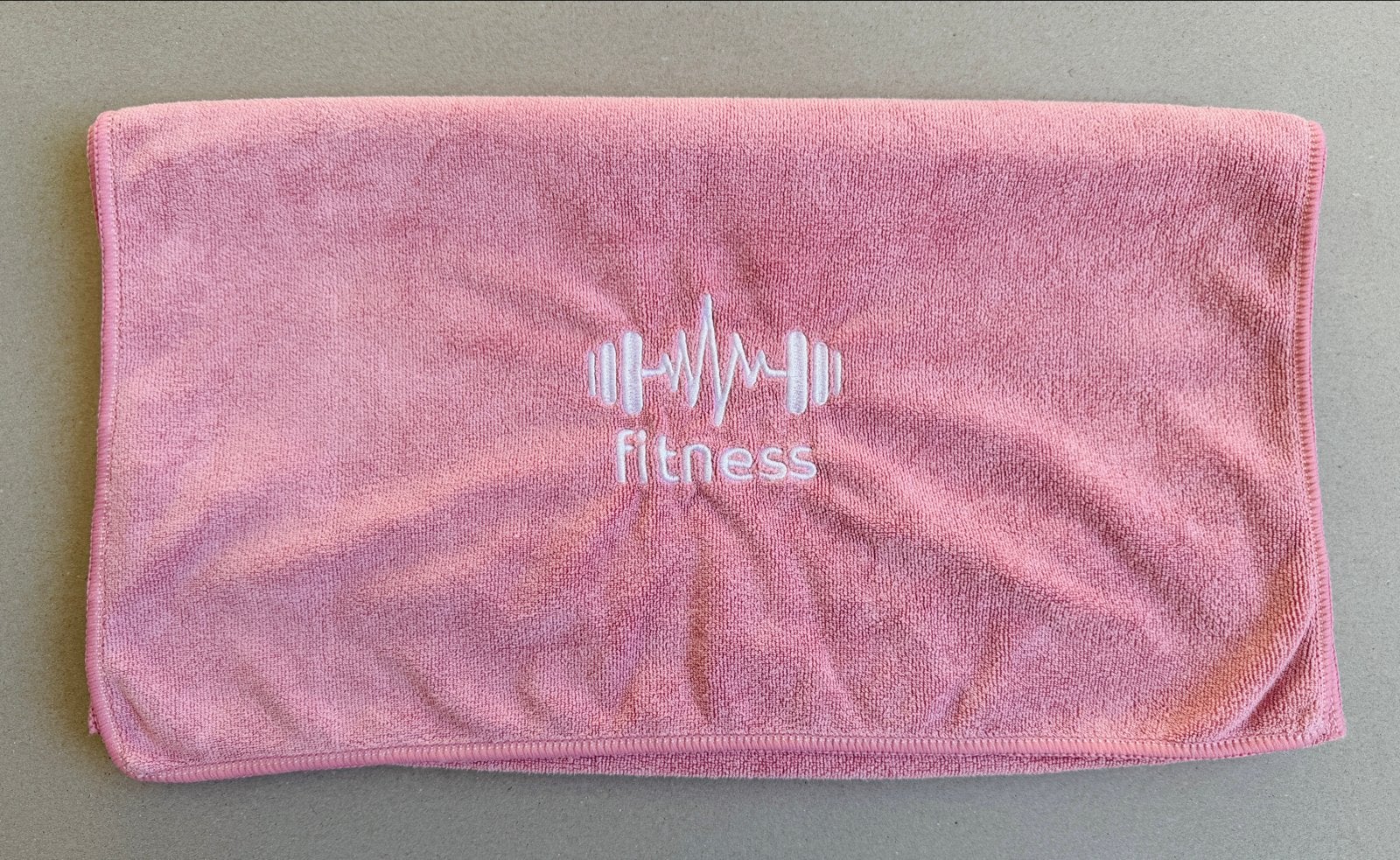 Roze fitness handdoek 92x40 - zo goed als nieuw, Sport en Fitness, Ophalen, Zo goed als nieuw, Overige typen