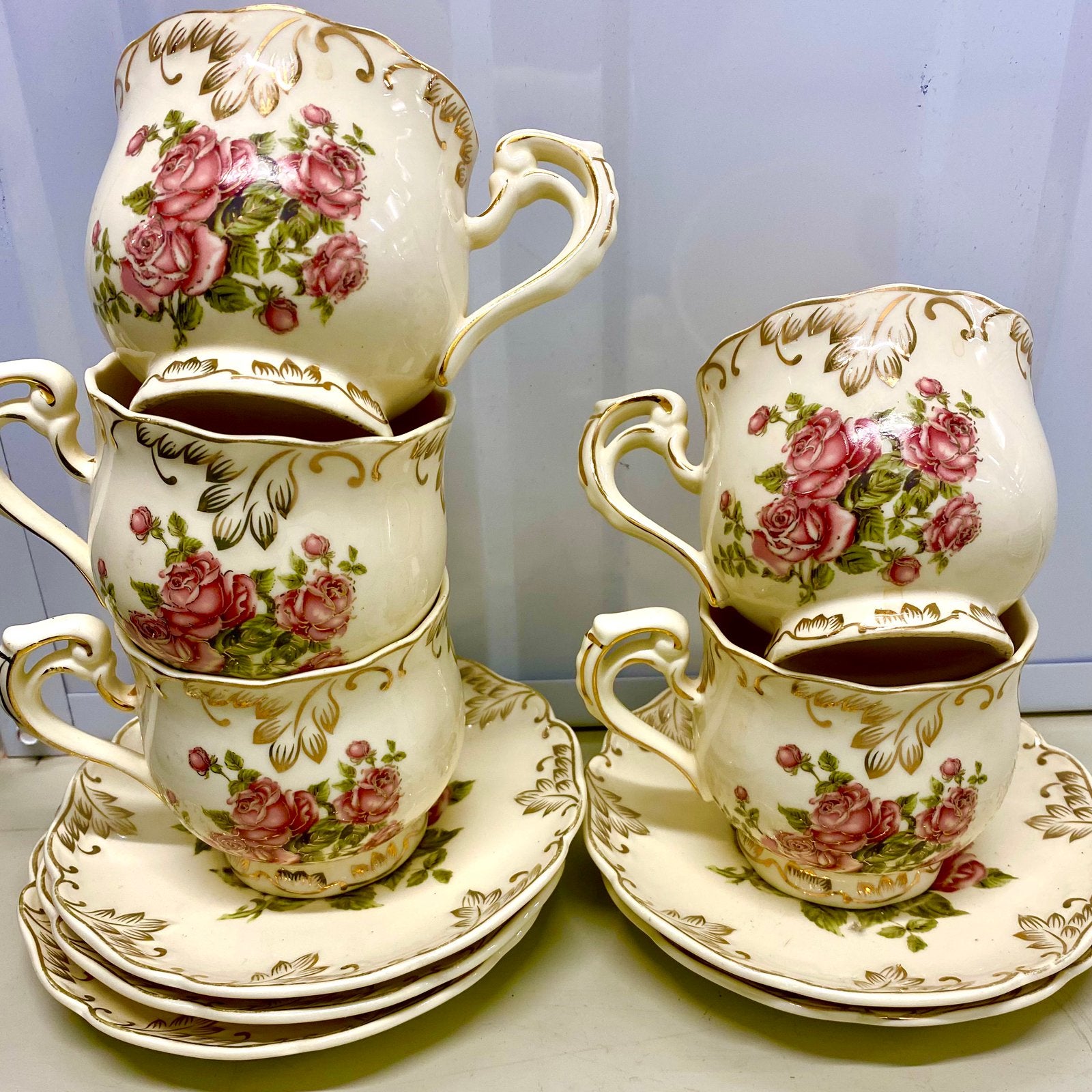 Vintage Theeservies 5 Kopjes + 5 Schotels – Rozen & Goud, Ophalen of Verzenden