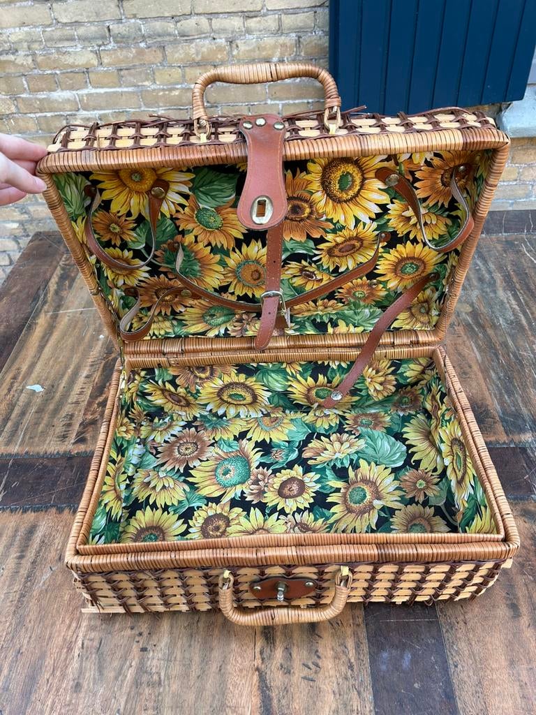 Rieten rotan picknickmand, Ophalen, Gebruikt, Zonder inhoud