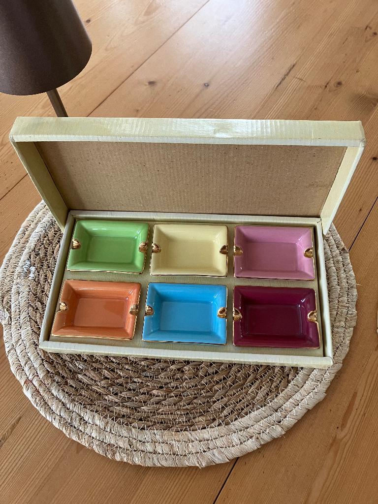 France vintage asbakjes, Ophalen