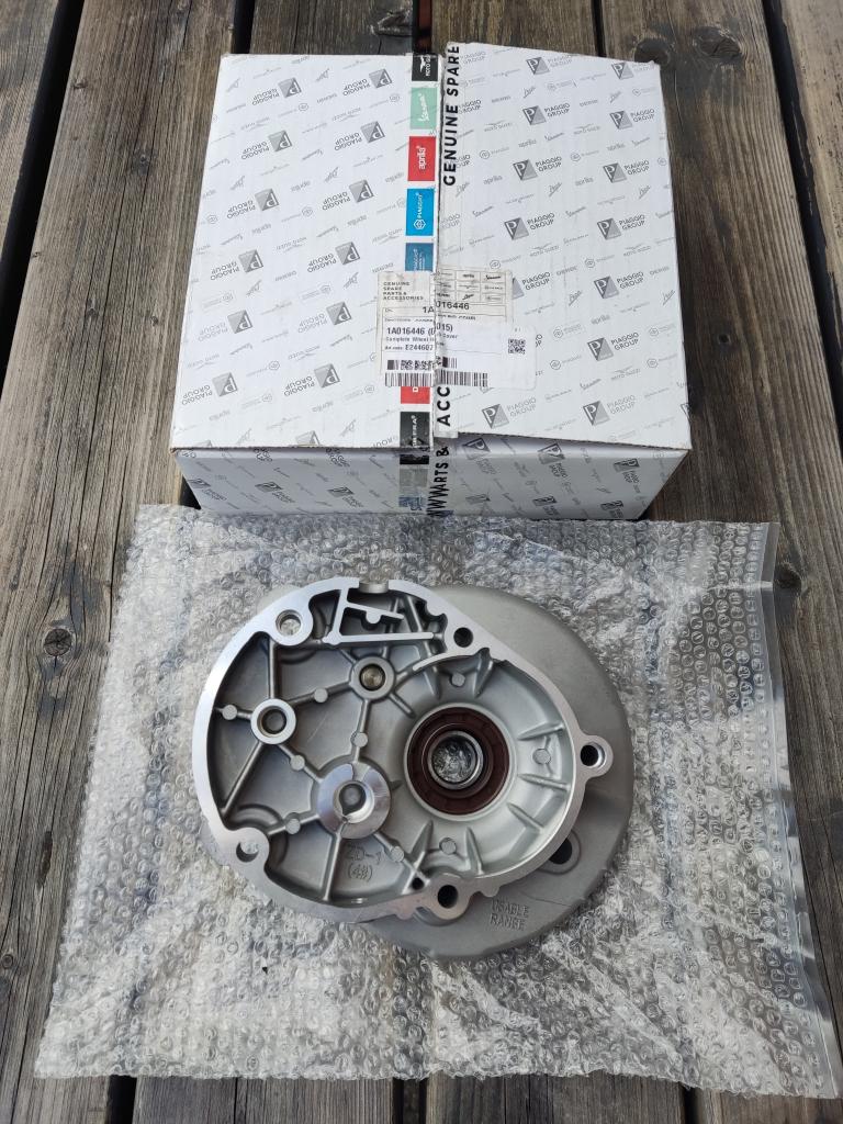 Piaggio vertandingsdeksel 11/12 inch 50cc 1A016446 NIEUW, Info@jynkx.com, Nieuw, Ophalen of Verzenden, Piazza 99