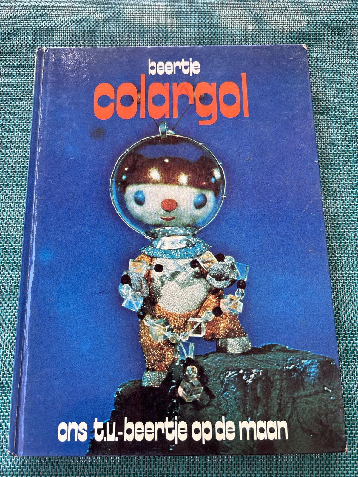 Beertje Colargol: Ons TV-Beertje op de Maan (1973), Boeken, Ophalen of Verzenden, Gelezen, Fictie algemeen
