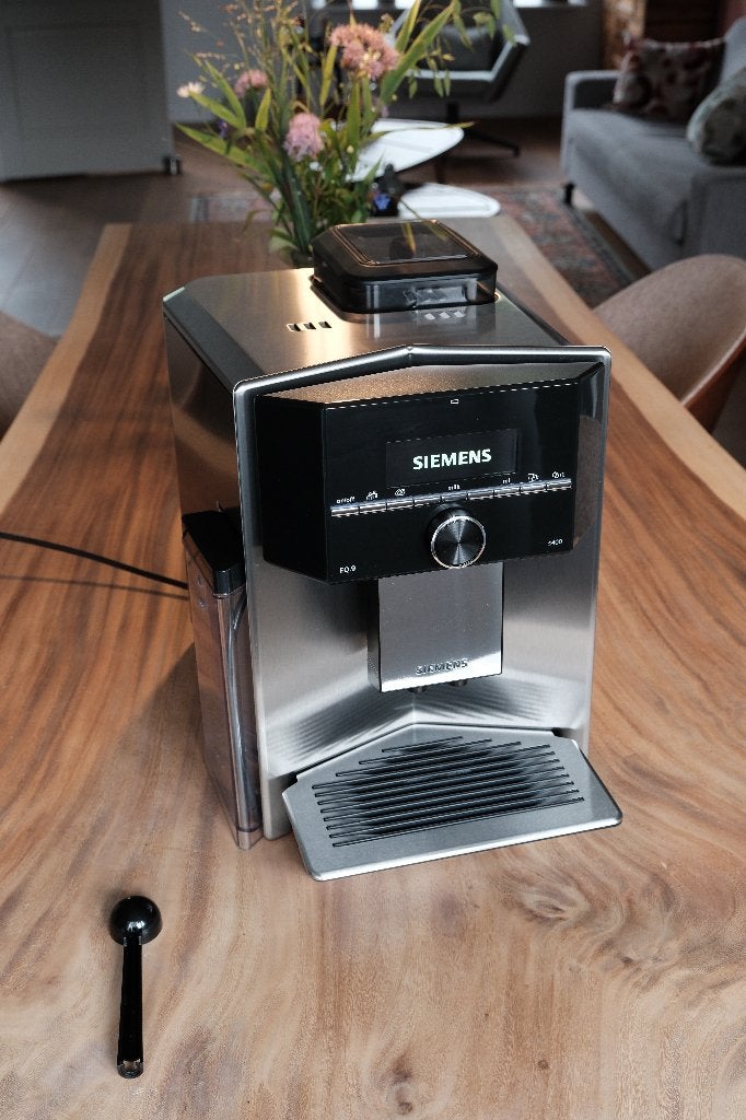 Siemens EQ9 – S400 Koffie (bonen) machine, Witgoed en Apparatuur, Koffiezetapparaten, Ophalen, 10 kopjes of meer, Koffiemachine