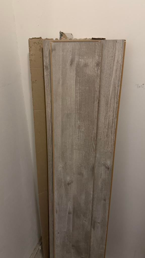 GRATIS LAMINAAT, Ophalen, 50 tot 150 cm, Zo goed als nieuw, 10 m² of meer