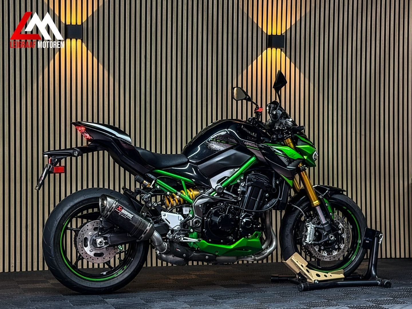 KAWASAKI Z900 SE PERFORMANCE - Akrapovic - 2024 - Nieuwstaat, 4 cilinders, 948 cc, Bedrijf, Onbekend