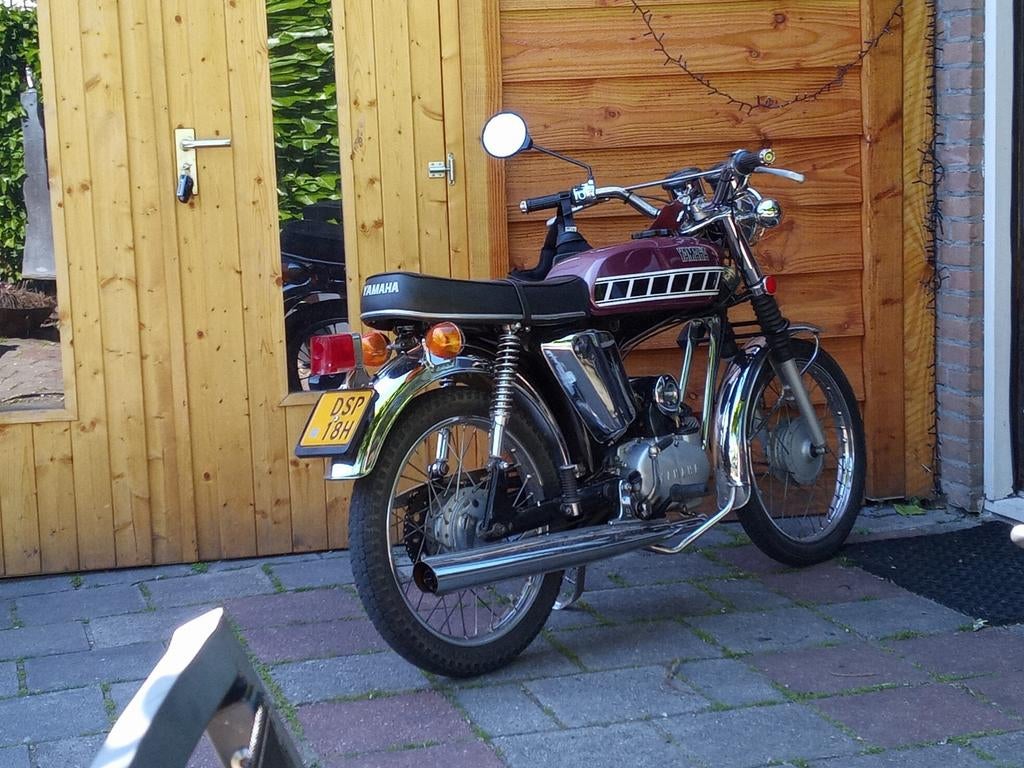 Yamaha fs1, Ophalen, Maximaal 45 km/u, Yamaha, 4 versnellingen