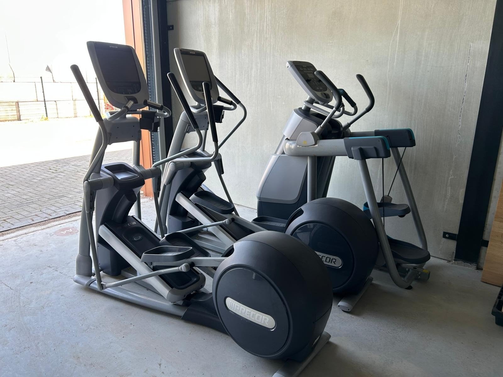Laatste kans! Precor crosstrainers (2x) en AMT (1x), Sport en Fitness, Ophalen of Verzenden