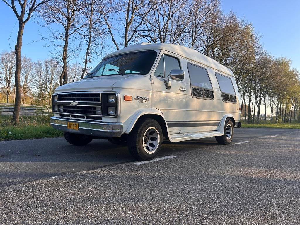 chevy van g20 camper 1989 v8 lpg, Caravans en Kamperen, Campers, Automaat, Buscamper of Camperbus, Bedrijf, LPG