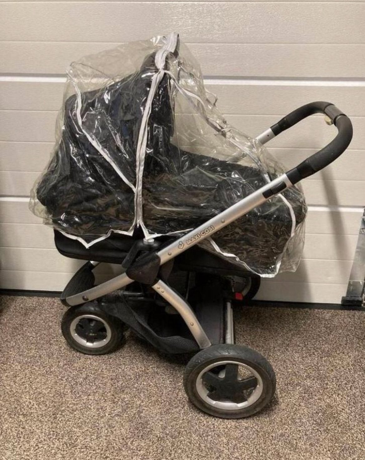 Maxi-Cosi 4-in-1 Combiwagen met autostoeltje, Kinderen en Baby's, Kinderwagens en Combinaties, Gebruikt, Combiwagen, Maxi-Cosi