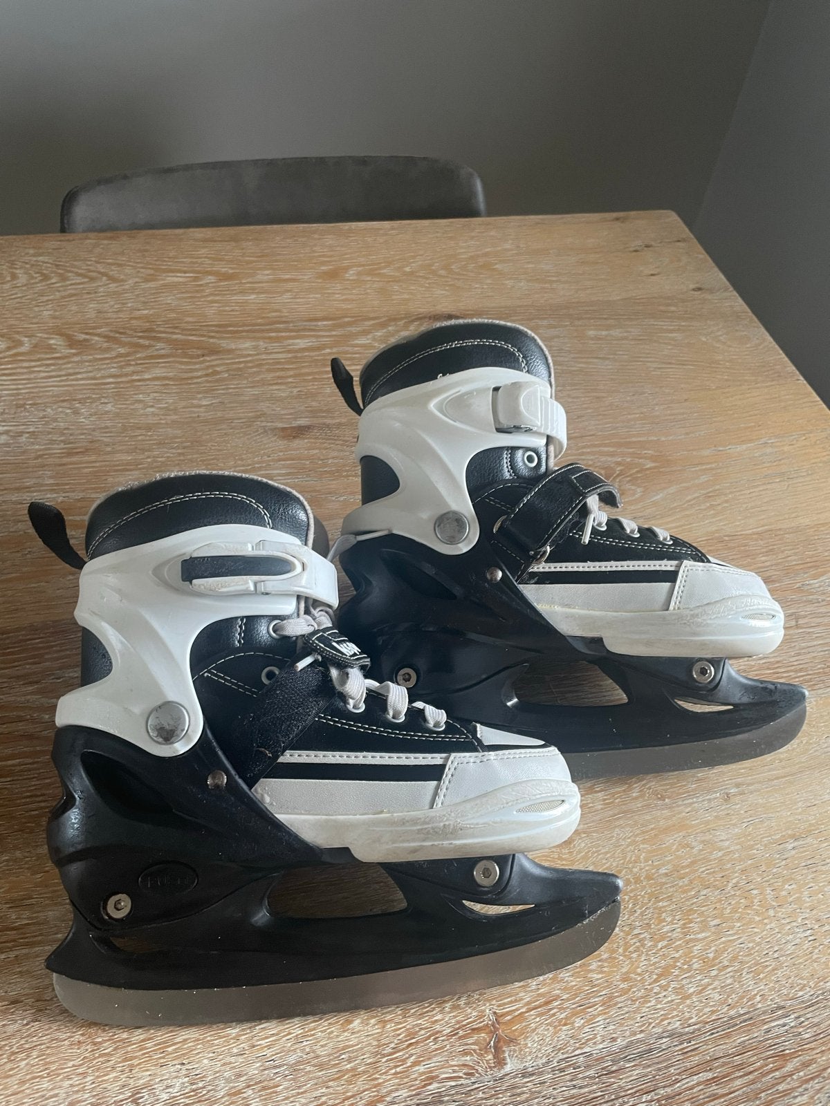 Ksport verstelbare ijshockeyschaatsen!!, Ophalen of Verzenden, Gebruikt, IJshockeyschaatsen, Overige merken