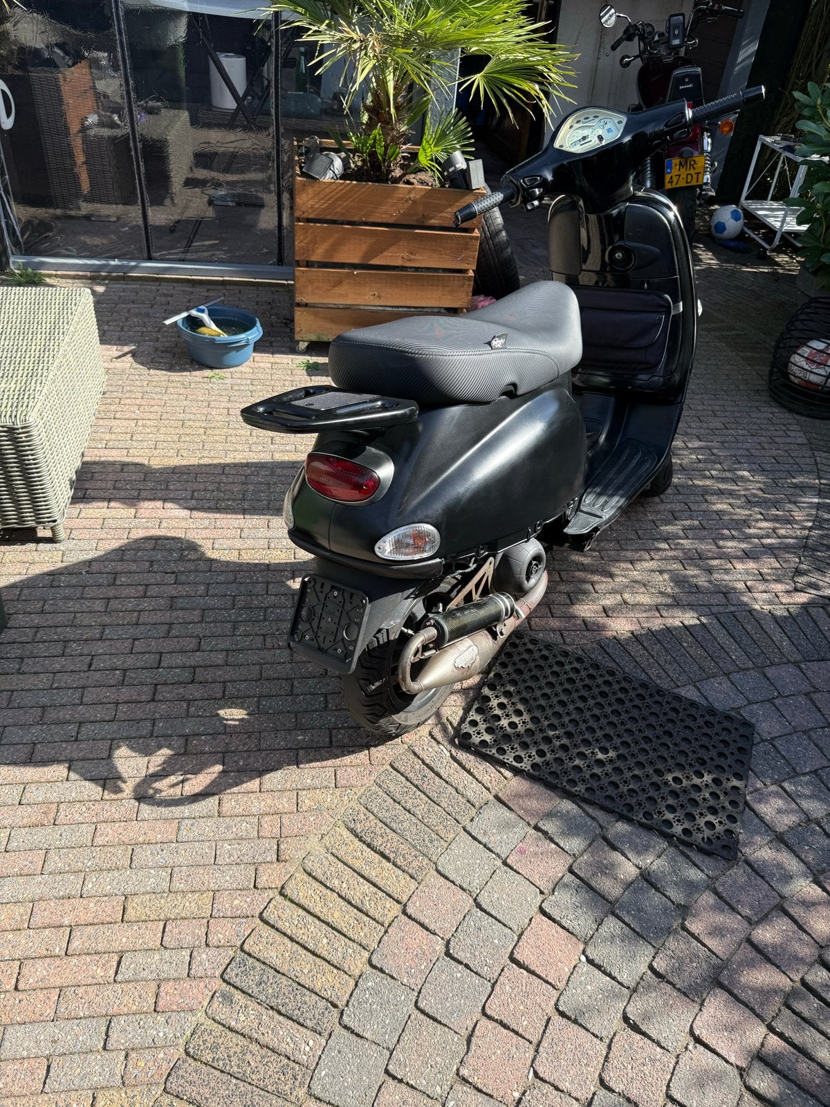 Vespa et2 scooter - Zwart, 14169 km, Fietsen en Brommers, Gebruikt, Overige modellen, Maximaal 45 km/u, Ophalen of Verzenden