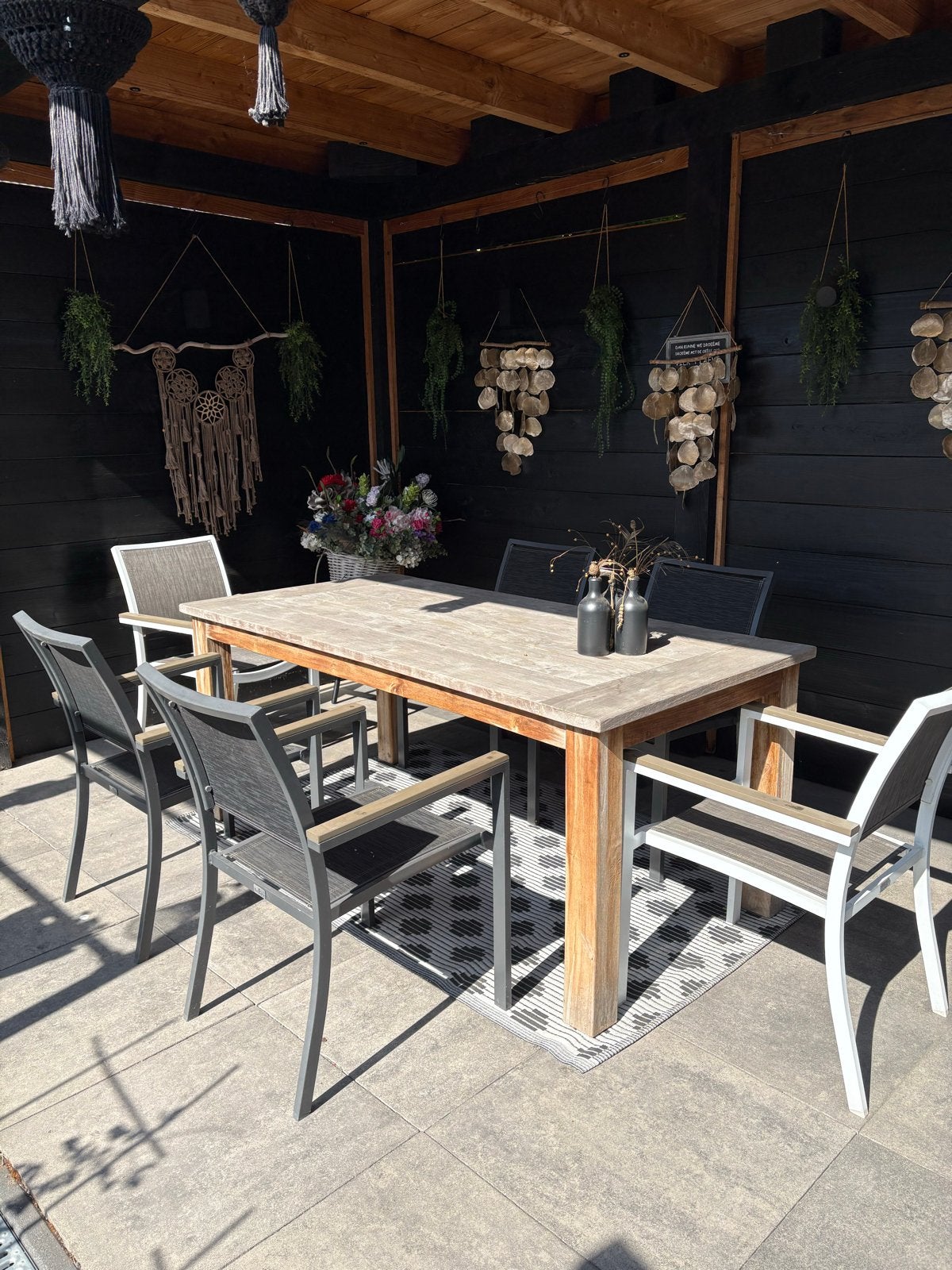 Tuinset:Teak Tuintafel ,  6 Tuinstoelen (4 antraciet, 2 wit), Ophalen, Gebruikt, Eettafel, 6 zitplaatsen