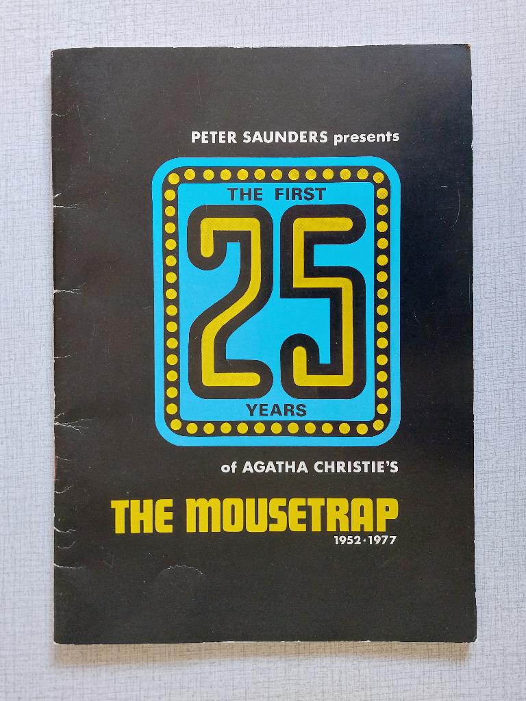 The First 25 Years of Agatha Christie's THE MOUSETRAP '52 77, Ophalen of Verzenden, Gelezen, Catalogus