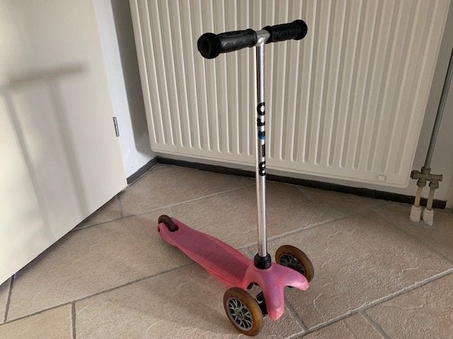 Micro mini step roze, rem ontbreekt, Ophalen of Verzenden, Gebruikt, Overige typen