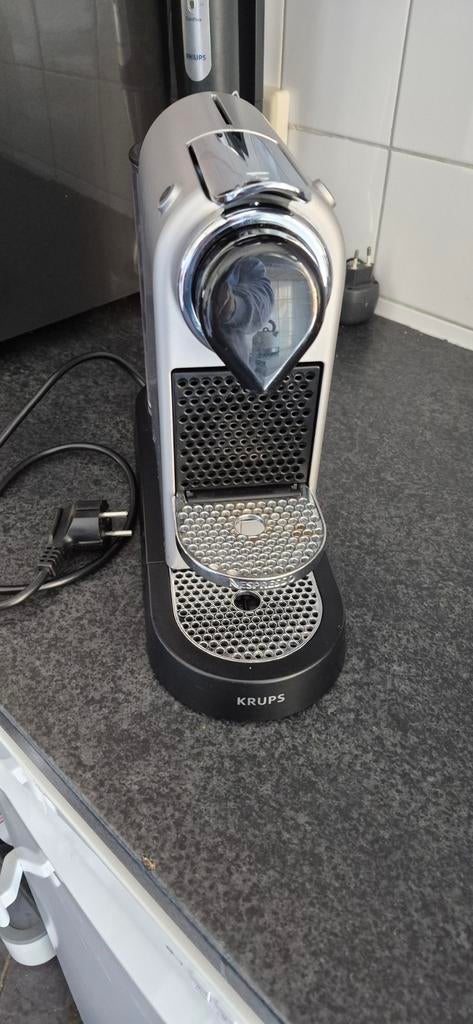 Nesspresso koffie apparaat  model citiz kleur zilver, Ophalen of Verzenden, Zo goed als nieuw