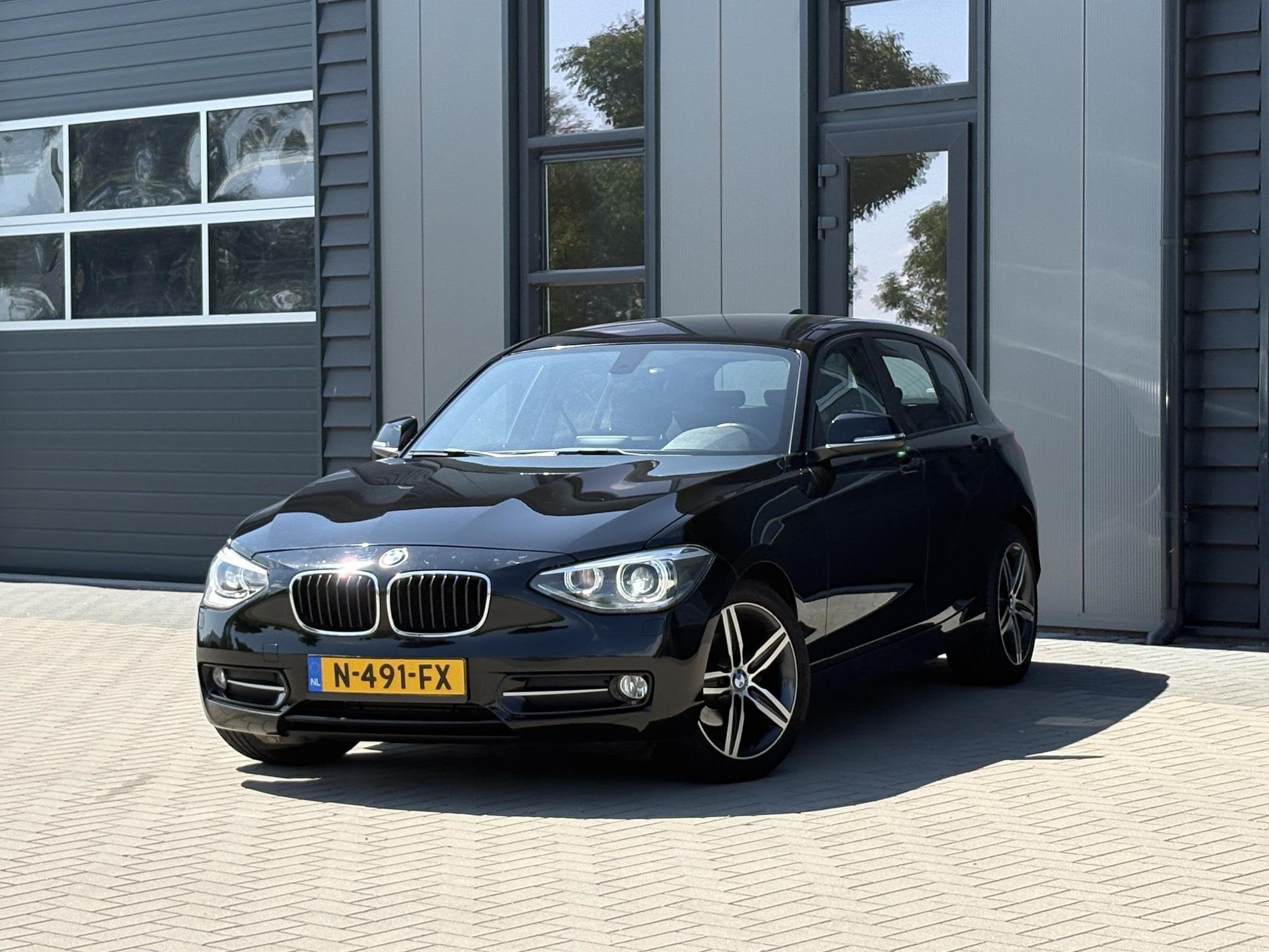 BMW 1-serie 116i | Harman Kardon | Cruise Controle | Lichtme, 1-Serie, Euro 5, Gebruikt, 4 cilinders