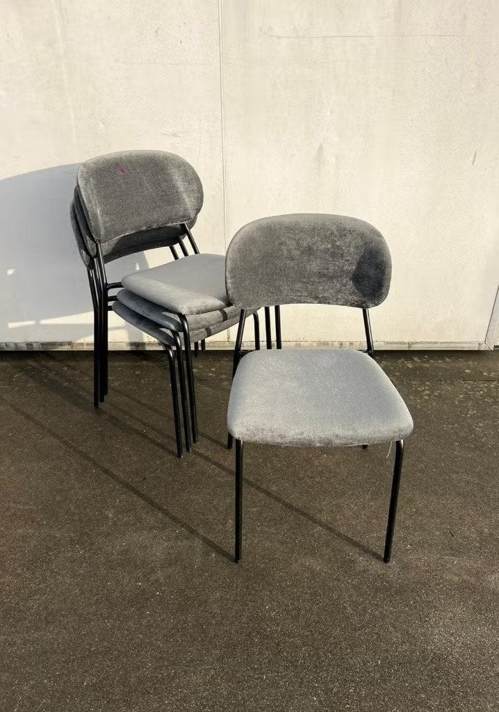 9 stuks velvet stof horeca stoelen bistro zo goed als nieuw, Ophalen, Zo goed als nieuw, Stof, Grijs