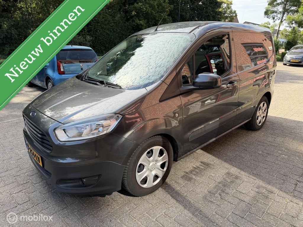Ford Transit Courier 1.5 TDCI Trend, Stof, Gebruikt, 4 cilinders, Elektrische ramen