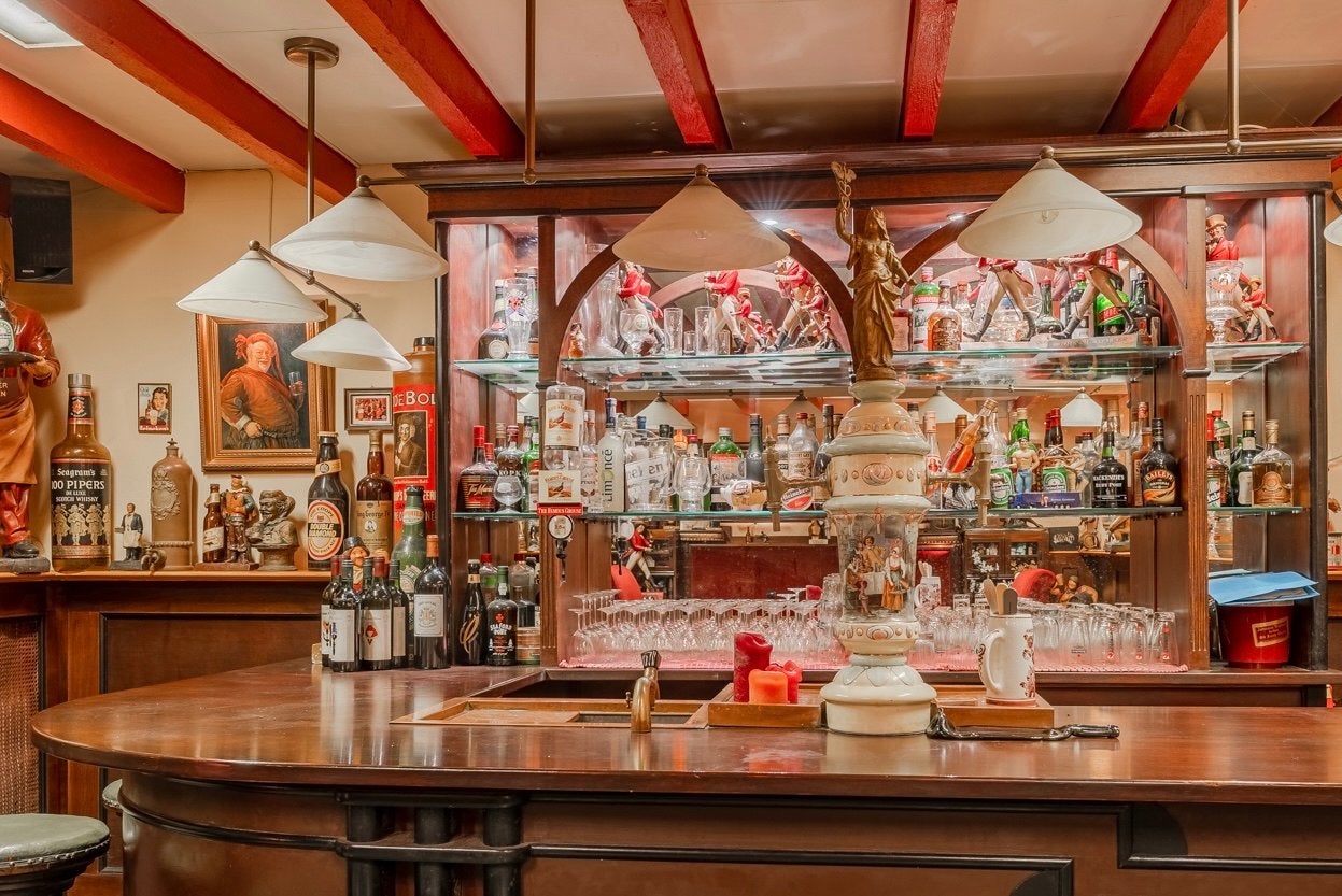 Antieke Vintage Porseleinen Biertap met Koperen Kranen, Antiek en Kunst, Ophalen