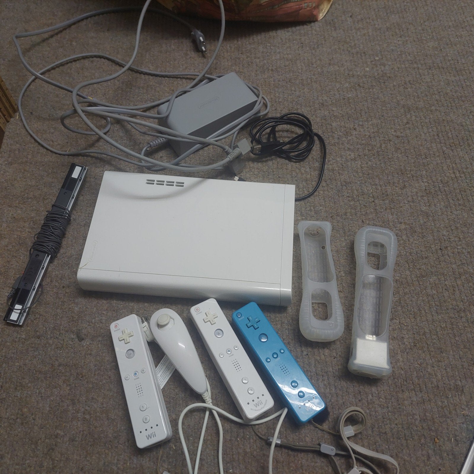 Wii met controllers en meer., Spelcomputers en Games, Verzenden, Met 3 controllers of meer