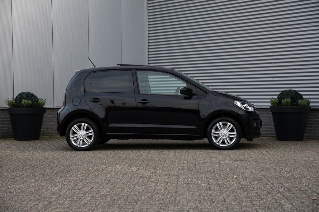 Volkswagen up! 1.0 75PK High Up Automaat 5drs Pano|Stoelvw|C, Auto's, Volkswagen, Stof, Gebruikt, 840 kg, 4 stoelen