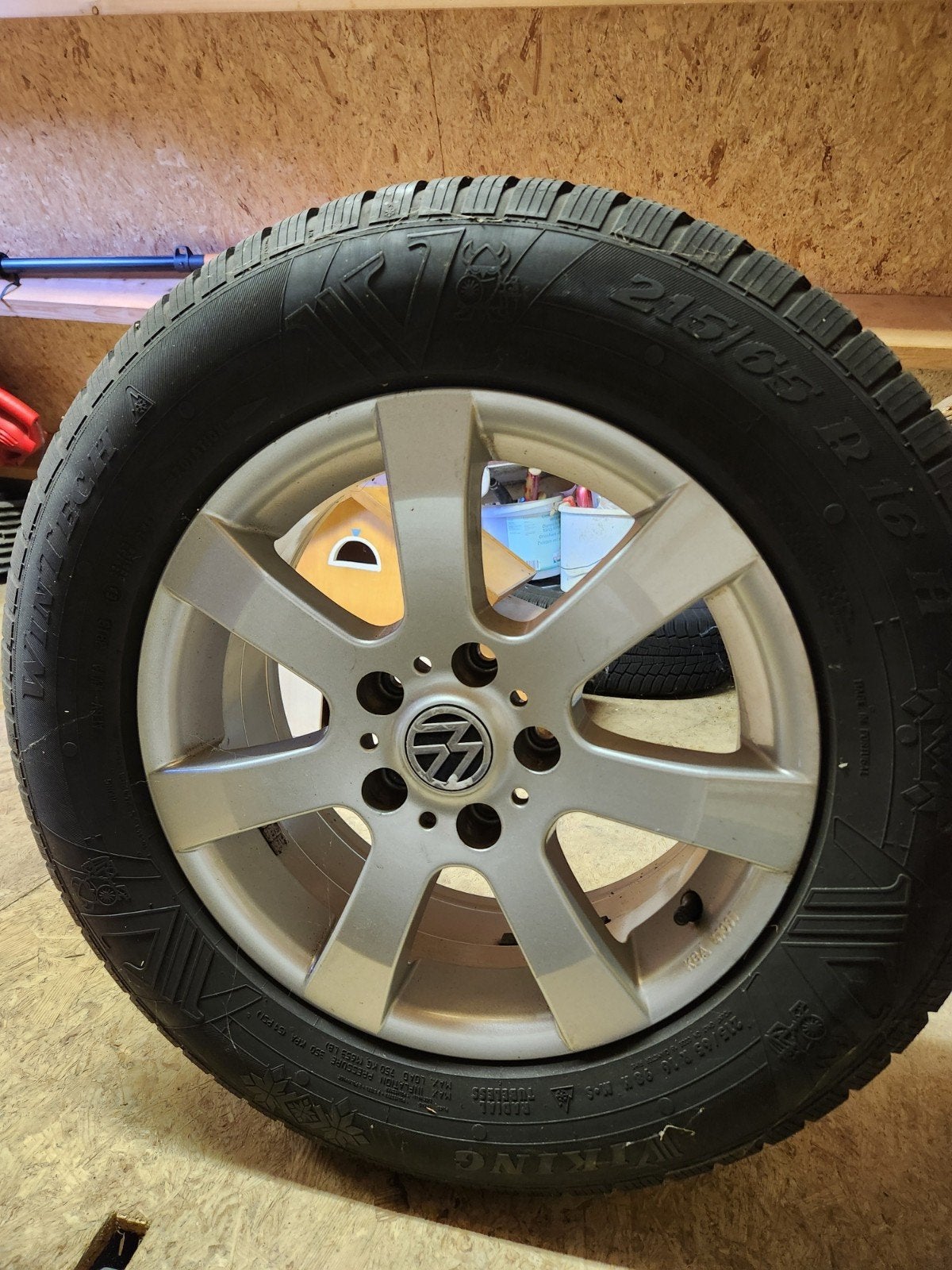 3 Winterbanden en 4 Velgen - 215/65 R16 H, Auto-onderdelen, Banden en Velgen, Ophalen, 215 mm, 16 inch, Banden en Velgen